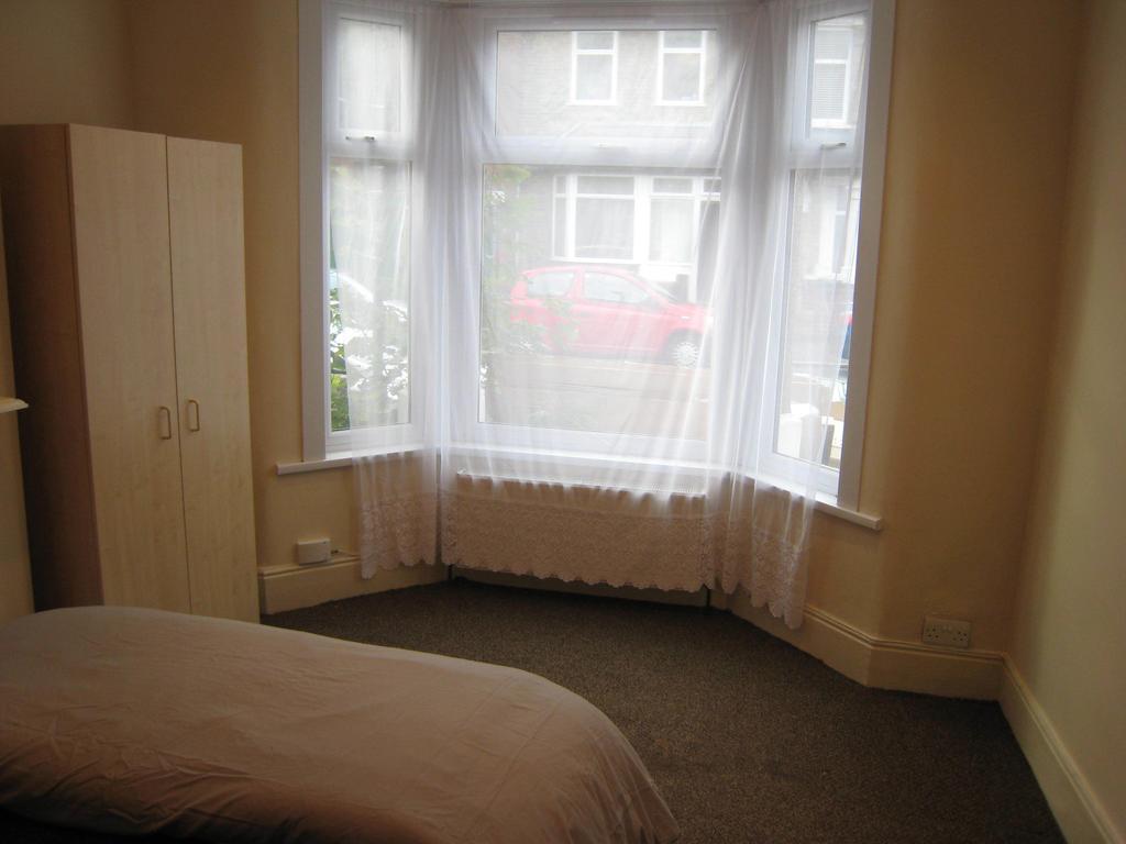 The Dream Resthouse London Room photo