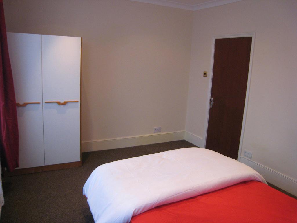 The Dream Resthouse London Room photo