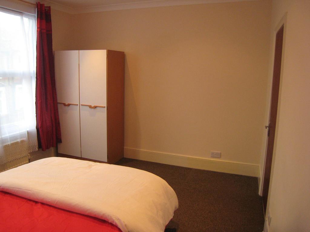 The Dream Resthouse London Room photo