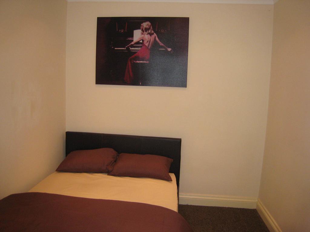 The Dream Resthouse London Room photo
